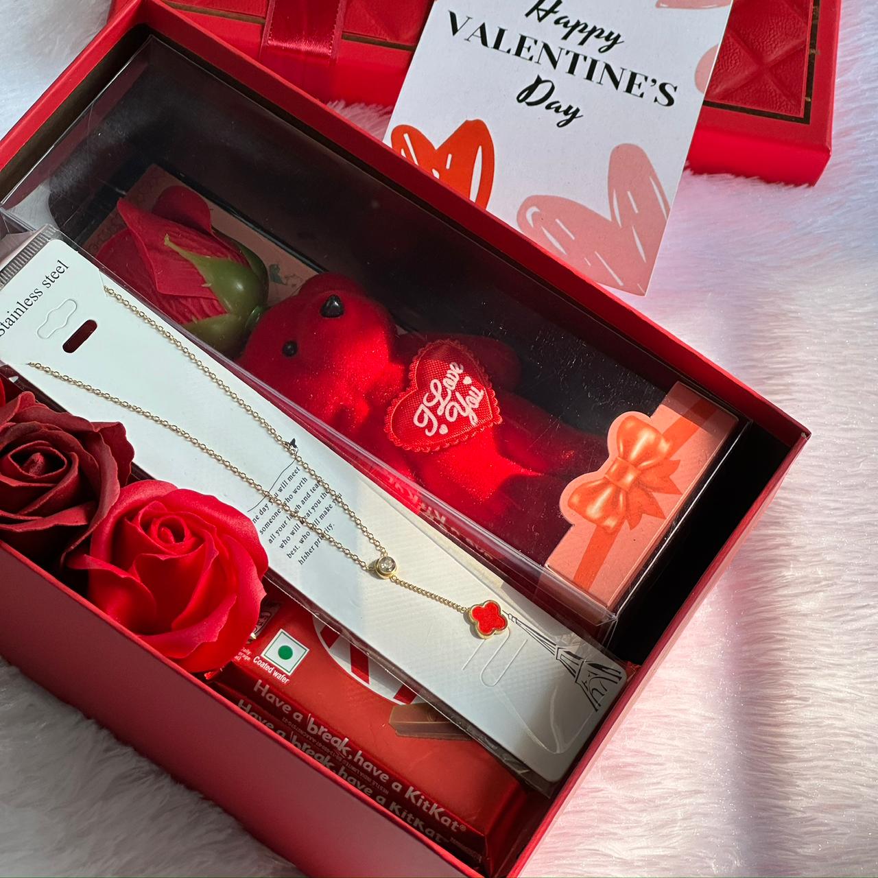 Timeless Hamper for Her | Anti-Tarnish Chain, KitKat & Flowers